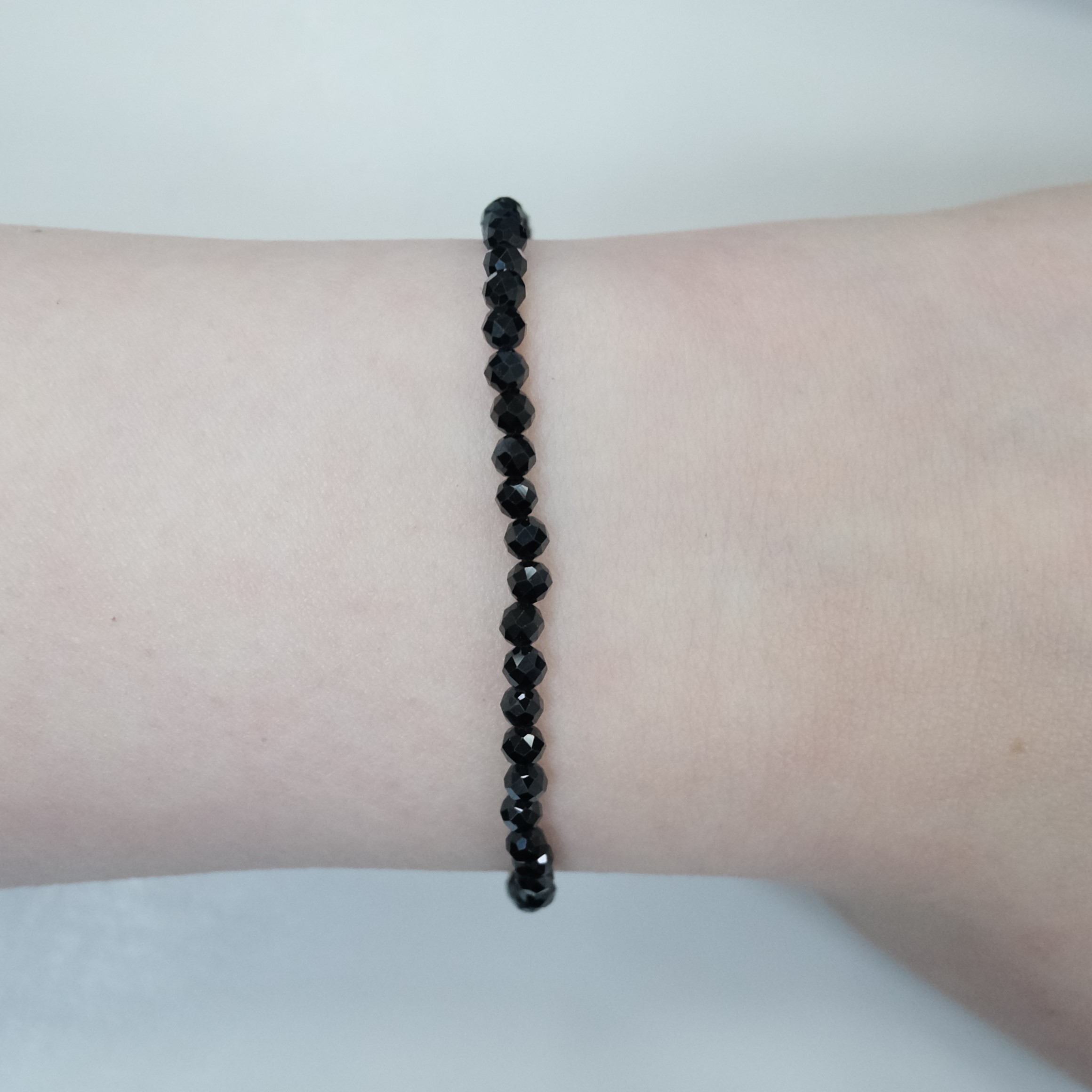 Браслет из черного турмалина